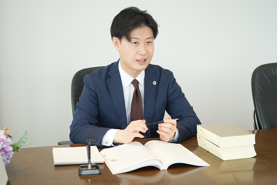 強盗罪で逮捕されたらどうなる?強盗罪の内容と具体例・逮捕後の流れを解説 14 atom bengoshi 7